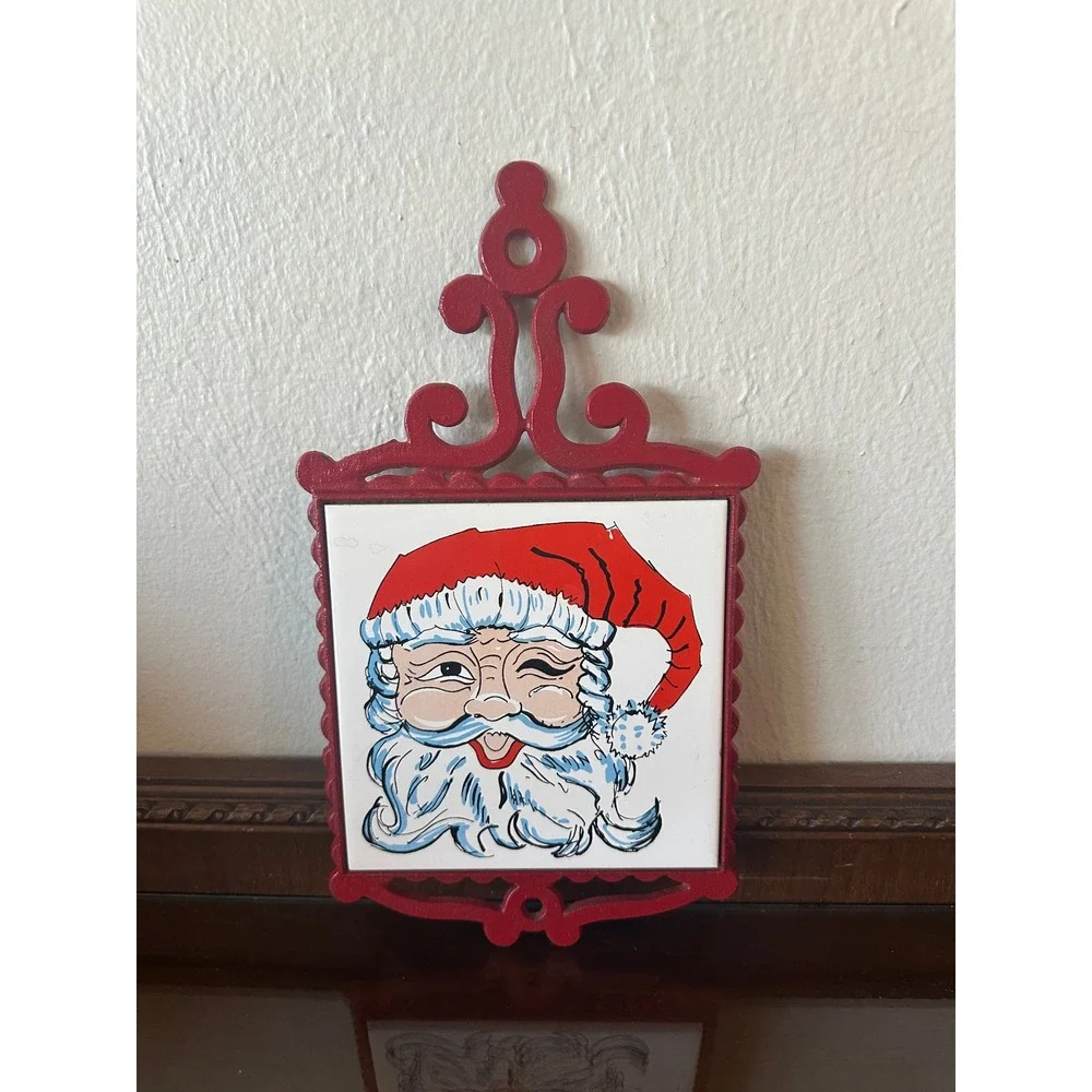 Enesco Santa Claus Winking Ceramic‎ Tile Cast Iron Trivet Red Christmas Japan
